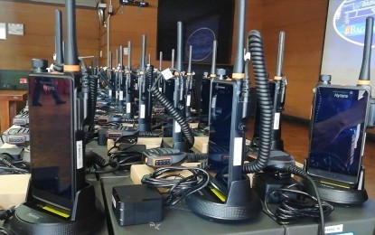 <p><strong>HIGH TECH</strong>. The Baguio City Police Office (BCPO) received Wednesday (Oct. 5, 2022) 100 units of Hytera three-way communication system which were donated by the city government. These communication units allow the user to send audio and video as well as conduct video calls and send radio signals and messages even in the absence of a cellular phone signal.<em> (PNA photo by Liza T. Agoot)</em></p>