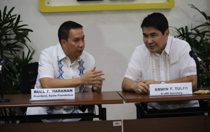 <p>DSWD Secretary Erwin Tulfo (right) and Ayala Foundation president Ruel Maranan (left) <em>(Photo courtesy of DSWD)</em></p>