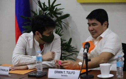 <p>DSWD Secretary Erwin Tulfo (right) and Senator Robinhood Padilla (left) <em>(Photo courtesy of DSWD)</em></p>