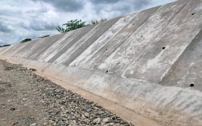 DPWH eyes completing new river wall before end-Oct.