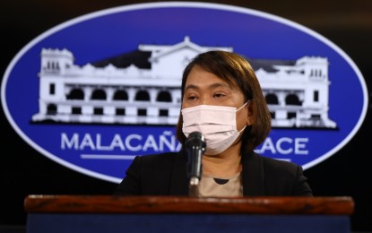 <p><br /><strong>PALACE BRIEFING.</strong> Office of the Press Secretary officer-in-charge Undersecretary Cheloy Garafil holds a press briefing for the Malacañang Press Corps on Tuesday (Oct. 11, 2022). It was Garafil’s first Palace briefing since she assumed post last week. <em>(Photo by Valerie Escalera /NIB)</em></p>