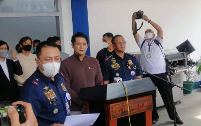 <p>Senator Robinhood Padilla (center) and PNP chief Gen. Rodolfo Azurin Jr. (2nd from right) <em>(Contributed photo)</em></p>