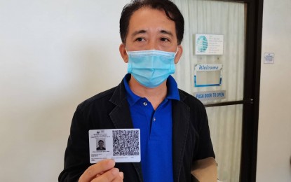 <p><strong>NAT’L ID</strong>. Provincial head of the Philippine Statistics Authority in Negros Oriental, Ariel Fortuito, has called on 20 percent of the province’s population to sign up for the national identification system. Records show that as of Jan. 30, 2023, a total of 80.47 percent of the province's population of 1,432,990 have already registered. <em>(PNA file photo) </em></p>