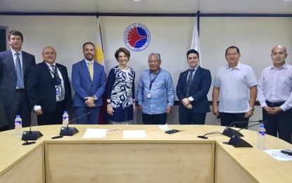 <p><strong>FORMAL SUPPORT.</strong> US Ambassador to the Philippines MaryKay Loss Carlson (4th from left), Department of Transportation (DOTr) Secretary Jaime Bautista (5th from left), and other US and Philippine officials during a meeting on Friday (Oct. 14, 2022). During the meeting, Carlson formally offered US support in various transportation infrastructure projects in the country such as the Mindanao Railway Project. <em>(Photo courtesy of DOTr)</em></p>