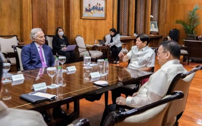 <p><strong>BEST PRACTICES.</strong> Former United Kingdom Prime Minister Tony Blair (left) pays a courtesy call on President Fernand R. Marcos at Malacañan Palace in Manila on Tuesday (Oct. 25, 2022). Marcos and Blair discussed the “best practices” to make government effective and efficient. <em>(Photo from the Office of the President’s official Facebook page)</em></p>