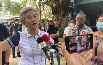 <p>Manila Mayor Honey Lacuna-Pangan<em> (Screengrab from Manila North Cemetery Facebook live video)</em></p>