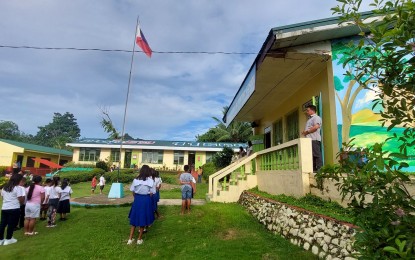 <p><strong>FACE-TO-FACE CLASSES</strong>. The Manduawak Elementary School in the municipality of San Dionisio under the Schools Division of Iloilo resumes with the five-day in person classes on Wednesday (Nov. 2, 2022). Department of Education Western Visayas regional information officer Hernani Escullar Jr. said the start of the full face-to-face classes in the region went smoothly. <em>(Photo courtesy of Deanne Marie Albania/DepEd Region 6)</em></p>