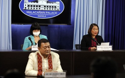 <p>DFA spokesperson Ma. Teresita Daza (upper left); Office of the Press Secretary officer in charge Undersecretary Cheloy Garafil (upper right) and DFA Multilateral Affairs and International Economic Relations (UMAIER) Assistant Secretary Eric Gerardo Tamayo (lower left). <em>(Valerie Escalera/NIB photo)</em></p>