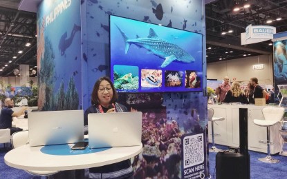 <p><strong>DIVERS’ PARADISE.</strong> DOT Eastern Visayas regional director Karina Rosa Tiopes presenting about Sogod Bay Diving Equipment and Marketing Association (DEMA) Show 2022 in Orlando, Florida on Nov. 4, 2022. The Sogod Bay Dive Sites in Southern Leyte is dubbed as the Rising Star of the Philippine Dive Destinations. <em>(Photo courtesy of Tourism Promotions Board)</em></p>