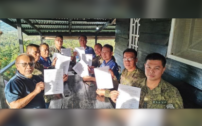 <p><strong>CEASE-FIRE ACCORD.</strong> The government and the Moro Islamic Liberation Front (MILF) forge a cease-fire accord in the afternoon of Thursday (Nov. 10, 2022), ending the clashes between soldiers and MILF forces in Barangay Ulitan, Ungkaya Pukan, Basilan. The hostilities, which broke out last Tuesday resulted in the death of three soldiers and four MILF members and lawless elements.<em> (Photo courtesy of Western Mindanao Command PIO)</em></p>