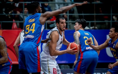 <p>The game between Gilas Pilipinas and Jordan at the Prince Hamza Hall in Amman. <em>(Photo courtesy of FIBA)</em></p>