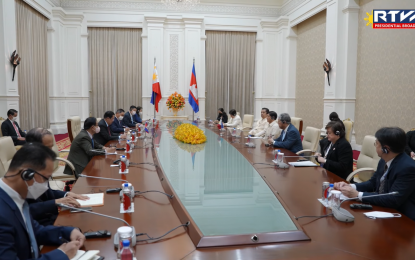 <p><strong>BILATERAL MEETING.</strong> Officials of the Philippine and Cambodian governments led by President Ferdinand R. Marcos Jr. and Prime Minister Hun Sen, respectively, hold a bilateral meeting at the Peace Palace in Phnom Penh, Cambodia on Thursday (Nov. 10, 2022). Marcos' meeting with the Cambodian leader came a day before the formal opening of the 40th and 41st Association of Southeast Asian Nations Summit and Related Summits hosted by Cambodia.<em> (Screenshot from RTVM)</em></p>