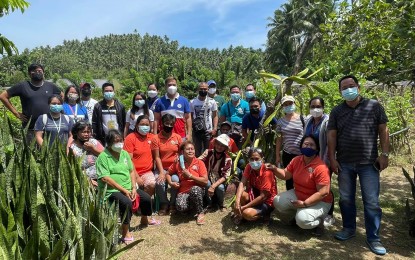 <p><strong>FIGHTING POVERTY</strong>. The organic vegetable raisers in Allen, Northern Samar in this July 19, 2021 photo. Their project is funded by the Department of Agriculture’s Special Area for Agricultural Development Program for reducing poverty incidence in the past six years.<em> (Photo courtesy of Northern Samar provincial information office)</em></p>