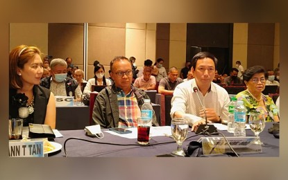 <p><strong>ADDRESSING CONFLICT</strong>. Samar Governor Sharee Ann Tan (from left to right), Eastern Samar Governor Ben Evardone, Leyte Governor Carlos Jericho Petilla, and National Security Adviser Clarita Carlos during a meeting of the Regional Task Force to End Local Communist Armed Conflict on Friday (Nov. 11, 2022) in Tacloban City. Eastern Visayas provinces are seeking a more equitable distribution of funds from the national government, that would prioritize poor communities affected by decades-long insurgency in the region. <em>(Photo by Sarwell Meniano)</em></p>