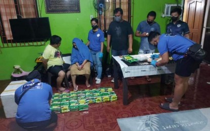 <p><strong>BUSTED.</strong> Anti-narcotics operatives seize some PHP252 million worth of suspected shabu during a buy-bust in Cavite on Saturday (Nov. 12, 2022). Two suspects were arrested and will face charges. (C<em>ourtesy of PNP-PDEG)</em></p>