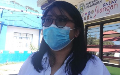 New doctors urged not to pass up on chance to serve the barrios
