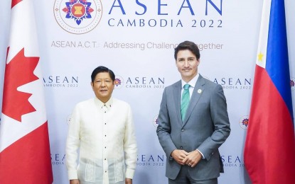 <p><strong>BILATERAL MEETING.</strong> President Ferdinand R. Marcos Jr. (left) and Canadian Prime Minister Justin Trudeau (right) hold a bilateral meeting in Phnom Penh, Cambodia, on the sidelines of the Association of Southeast Asian Nations (ASEAN) summit on Sunday (Nov. 13, 2022). The two leaders discussed ways to manage climate change and assist Filipino micro, small and medium enterprises (MSMEs) grow their business.<em> (Photo courtesy of the Office of the Press Secretary)</em></p>