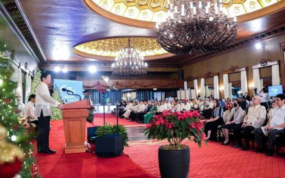 <p><strong>TOP LGUs</strong>. President Ferdinand R. Marcos Jr. commends top-performing local government units (LGUs) for introducing “innovative practices” that have made a positive impact in the lives of their constituents in a speech during the 2022 Galing Pook Awards held at the Ceremonial Hall of the Malacañan Palace on Tuesday (Nov. 22, 2022). Marcos expressed hope that LGUs would continue giving their best as the country moves towards the new normal. <em>(Photo courtesy of the Office of the Press Secretary)</em></p>