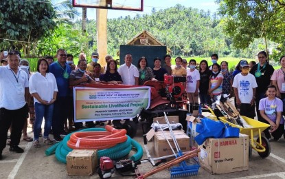 <p><strong>FARM EQUIPMENT</strong>. The Panoypoy Farmers Association in Calbayog City in Samar receives farm equipment under the Climate Resilient Farm Productivity Support project of the Department of Agrarian Reform. The equipment is expected to boost the farmers’ agricultural productivity.<em> (Photo courtesy of Department of Agrarian Reform Public Assistance and Media Relations Service)</em></p>