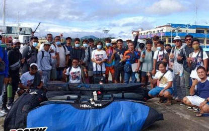 <p><strong>SIARGAO SURFERS</strong>. A total of 26 surfers composed of 20 male and six female players are seeing action in the upcoming third leg of the Pilipinas Surfing National Tour in Baybay, Borongan City, Eastern Samar from Nov. 26 to Dec. 3, 2022. The Siargao players, who left Siargao Island on Thursday (Nov. 24), are supported by the Office of Surigao del Norte First District Rep. Francisco Jose Matugas II and the local government unit of Gen. Luna. <em>(Photo courtesy of Rep. Bingo Matugas) </em></p>