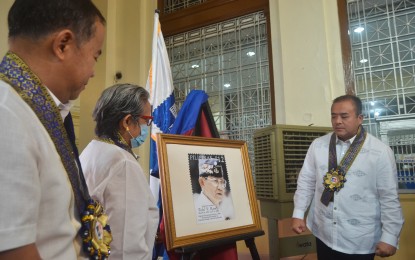 <p><strong>TRIBUTE.</strong> Cristy Ramos (2<sup>nd </sup>from left), daughter of the late president Fidel V. Ramos, leads the unveiling of special stamps and a philatelic exhibition in honor of his father on Nov. 25, 2022. Ramos died on July 31 of the same year at the age of 94. <em>(PNA photo by Yancy Lim)</em></p>