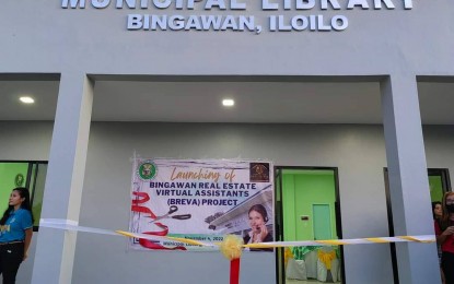 <p><strong>JOB CREATION</strong>. The town of Bingawan in Iloilo province has allowed the use of its municipal library for the operation of the Bingawan Real Estate Virtual Assistants, a job creation project of the municipality in partnership with the women and youth association. The business process outsourcing prioritizes the residents of Bingawan but is not closing its doors to residents of nearby municipalities when needed. <em>(Photo from Mayor Mark Palabrica's Facebook page)</em></p>