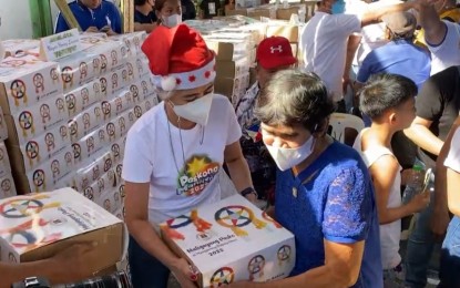 200K Christmas gift boxes so far distributed to Manileños