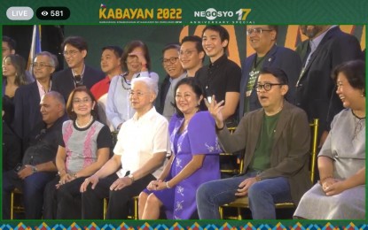 <p><strong>CASH REWARD</strong>. President Ferdinand R. Marcos Jr. has granted PHP200,000 each to the 2022 Kabayan awardees. This was announced by First Lady Liza Araneta-Marcos who graced Lady Louise "Liza" Araneta-Marcos who graced the Go Negosyo's Kabayan 2022 event held on Saturday (Dec. 3, 2022) at SM Mall of Asia in Pasay City. <em>(Screenshot from Go Negosyo's official Facebook page) </em></p>