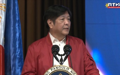 <p><strong>PH CONNECTIVITY.</strong> President Ferdinand R. Marcos Jr. delivers a speech at the 2022 Telco Summit at the Philippine International Convention Center in Pasay City on Tuesday (Dec. 6, 2022). Marcos said his administration is determined to make the country’s internet connectivity at par with its neighbors in Southeast Asia, citing the need for Filipinos to be able to quickly communicate with others across the country and the globe.<em> (Screengrab from RTVM)</em></p>