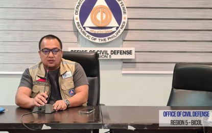 <p><strong>RED ALERT</strong>. The Regional Disaster Risk Reduction and Management Council (RDRRMC) in Bicol has placed all disaster response offices on red alert to prepare for the threat of the low pressure area 870 km East of Mindanao. Office of Civil Defense (OCD)-Bicol DRRM division chief Jessar Adornado on Thursday (Dec. 8, 2022) raised the alert status after the presentation of key agencies, led by PAGASA during the regional pre-disaster risk assessment meeting. <em>(Photo courtesy of OCD-Bicol)</em></p>