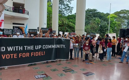 <p><strong>NEW U.P. PRESIDENT</strong>. Students and workers of the University of the Philippines (UP) Diliman and other UP campuses rally at the campus' Quezon Hall to express their support for UP presidential candidate Fidel Nemenzo on Friday (Dec. 9, 2022). Angelo Jimenez was eventually chosen as UP's 22nd president. <em>(PNA photo by Ivan Saldajeno)</em></p>