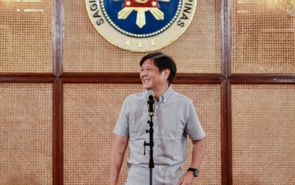 <p><strong>DINNER FOR PRESS.</strong> President Ferdinand R. Marcos Jr. hosts a dinner for members of the Malacañang Press Corps (MPC), Malacañang Cameramen Association (MCA) and Presidential Photojournalists Association (PPA) at Malacañan Palace on Saturday night (Dec. 10, 2022). In his speech, he thanked them for their dedication to delivering news to the public. <em>(Photo by Azer Parrocha)</em></p>