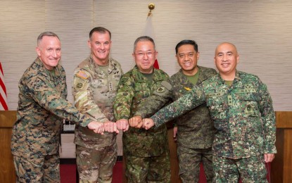 <p><strong>BOOSTING DEFENSE TIES.</strong> Ranking military officials of the Philippines, United States and Japan pose for a photo opportunity on the sidelines of Japan-Philippine-US Trilateral Key Leaders’ Engagement at Camp Asaka in Tokyo, Japan on Dec. 11, 2022. Joining the meeting (L-R) were US Marine Forces Pacific commander Lt. Gen. William Jurney, US Army Pacific Commanding General Charles Flynn, Japan Ground Self-Defense Force Chief of Staff Gen. Yoshida Yoshihide, Philippine Army commander Lt. Gen. Romeo Brawner Jr. and Philippine Marine Corps Commandant Maj. Gen. Charlton Sean Gaerlan. <em>(Photo courtesy of Philippine Army)</em></p>