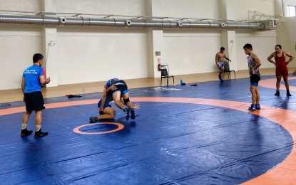 <p><strong>UPBEAT</strong>. A file photo of the national wrestling team training at the Medical and Scientific Athlete Services building inside the Rizal Memorial Sports Complex in Malate, Manila. The Philippine team is upbeat to perform well in the Southeast Asian championships which will start on Dec. 16 in Phenom Penh, Cambodia. <em>(Contributed photo)</em></p>