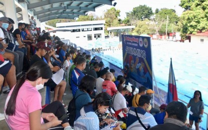 <p><strong>PRE-EVENT.</strong> The solidarity and technical meeting for the swimming event, one of the nine sports to be played on-site at the Batang Pinoy National Championships, is held at the Quirino Stadium in Bantay, Ilocos Sur on Friday (Dec. 16, 2022). The other events are athletics, badminton, table tennis, archery, chess, cycling, obstacle sports and weightlifting. <em>(Courtesy of PSC)</em></p>