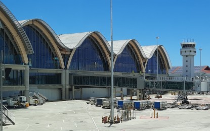 <p><strong>SECURITY CHECK.</strong> The Mactan-Cebu International Airport is shown in this file photo. The airport authority on Friday (Dec 16, 2022) announced that it relaxed its initial security screening to ensure comfort and convenience for domestic passengers amid the Christmas holiday rush. <em>(PNA file photo by John Rey Saavedra)</em></p>