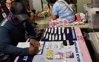 <p><strong>DRUG HAUL.</strong> Operatives of Bacolod City Police Office Station 2 seized PHP136,000 worth of shabu from three members of Diopeta family in Barangay 2 during a buy-bust operation on Nov. 25, 2022. Between Nov. 1 and Dec. 20, more than P3.3 million of the same prohibited substance were recovered by drug enforcement teams in the city. <em>(File photo courtesy of Bacolod City Police Office)</em></p>