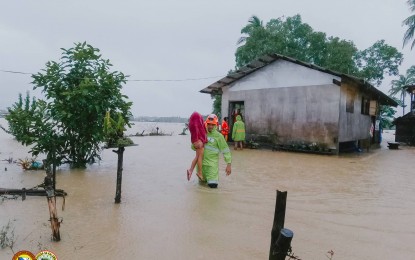 <p><strong>CHRISTMAS FLOODS.</strong> Teams from the Municipal Disaster and Risk Reduction Management Office in the town of Claver, Surigao del Norte conduct rescue operations on Monday (Dec. 26, 2022). The NDRRMC on Tuesday (Dec. 27, 2022) reported that at least 13 people have been reported dead due to rains and floods brought by the shear line. <em>(Photo courtesy of Claver, Surigao del Norte LGU)</em></p>
