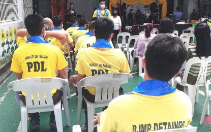 <p><strong>SECOND CHANCE.</strong> Persons deprived of liberty at the Baguio City Jail Male dorm undergo the “Katatagan, Kalusugan at Damayan ng Komunidad (KKDK)” drug rehabilitation program to prevent the person from returning to the illegal drug trade upon their return to the community. The KKDK is a full 18-module program that spans months aimed at changing the mindset of a person that hopes to prevent the individual from returning to the illegal drugs trade, upon return to the community. <em>(PNA file photo by Liza T. Agoot)</em></p>