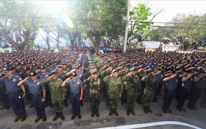 <p><strong>SEND-OFF</strong>. The send-off of security team during the Iloilo Dinagyang Festival in 2020. This year’s celebration will be secured by more or less 6,000 law enforcement officers and force multipliers.<em> (PNA file photo by PGLena)</em></p>