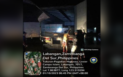 <p><strong>SMUGGLED CIGARETTES.</strong> Police officers nabbed a suspect and seized more than PHP3 million worth of smuggled cigarettes in an anti-smuggling operation Tuesday (Jan. 10, 2023) in Labangan, Zamboanga del Sur. The confiscation was the first this year in the Zamboanga Peninsula. <em>(Photo courtesy of Area Police Command-Western Mindanao)</em></p>