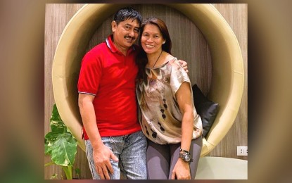 <p><strong>POWER COUPLE</strong>. Champion coach George Noel "Jojo" Posadas with wife, Elma Muros, one of the most bemedalled athletes in the SEA Games history. <em>(Contributed photo)</em></p>