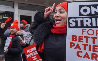 <p><strong>BACK TO WORK </strong>Over 7,000 nurses are back in their stations after reaching a deal with two major hospitals in New York that addresses issues on a staffing shortage and working conditions.  <em>(Anadolu)</em></p>