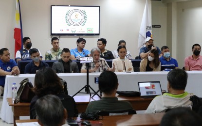 <p><strong>MEN’S VOLLEYBALL</strong>. Sports Vision president Ricky Palou (4th from left, front row) announces the opening of the Spikers' Turf men's volleyball league during the PSA Forum at the ground floor of the Philippine Sports Commission building inside the Rizal Memorial Sports Complex on Tuesday (Jan. 17, 2023). The tournament will start on Jan. 21. <em>(PNA photo by Jesus Escaros Jr.)</em></p>