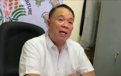 <p><strong>UNFAIR TO TAXPAYERS</strong>. Agriculture deputy spokesperson Rex Estoperez slams on Tuesday (Jan. 17, 2023) government employees queuing in Kadiwa sites during office hours to buy agricultural commodities. The official said this move is unfair to taxpayers. <em>(Photo courtesy of Radyo Pilipinas/ Screengrab)</em></p>