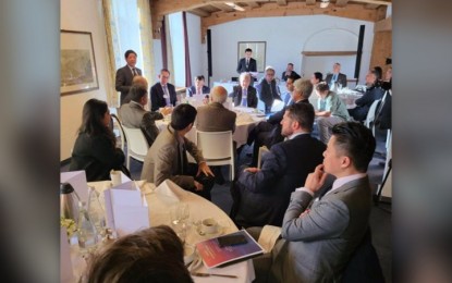 <p><strong>BUSINESS MEETING</strong>. President Ferdinand R. Marcos Jr. on Wednesday (Jan. 18, 2023) meets with the world's top chief executive officers (CEOs) in Davos, Switzerland to discuss potential business opportunities in the Philippines. Marcos was accompanied by the official Philippine delegation which include his Cabinet and top Filipino business leaders.<em> (Photo courtesy of the Presidential Communications Office)</em></p>