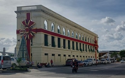 <p><strong>COMPAÑIA MARITIMA. </strong>The neoclassical heritage Compañía Marítima Building, also known as the Marítima Ruins, built in 1910, is now a subject of a compromise agreement between the Cebu City government and the Cebu Port Authority. Acting Mayor Raymond Alvin Garcia on Monday (May 27, 2024) said the agreement to develop the area will be submitted to the court. <em>(PNA file photo)</em></p>