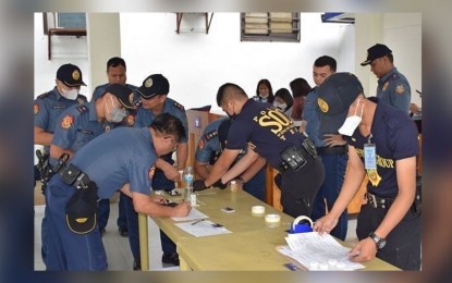 <p><strong>DRUG TEST.</strong> Southern Police District substation commanders and their deputies submit themselves to a surprise drug test at the SPD headquarters in Fort Andres Bonifacio, Taguig City Wednesday (Jan. 18, 2023). SPD chief Brig. Gen. Kirby John Kraft said all the 96 mid-level commanders have tested negative for illegal drugs. <em>(Photo courtesy of NCRPO PIO)</em></p>
