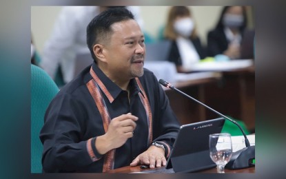 <p><em></em>Sen. JV Ejercito<em> (File photo) </em></p>