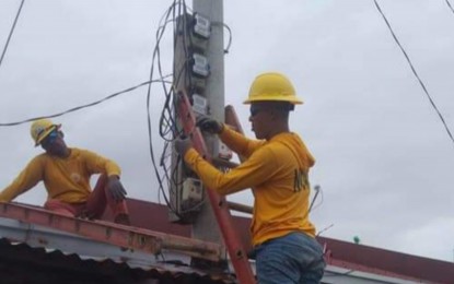 <p><strong>MAINTENANCE WORK</strong>. Technical services personnel of the Northern Negros Electric Cooperative (Noneco) conduct operation and line maintenance work earlier this week. For January, Noneco reported a decrease in its residential power rate mainly due to reduced generation costs. <em>(Photo courtesy of Northern Negros Electric Cooperative)</em></p>